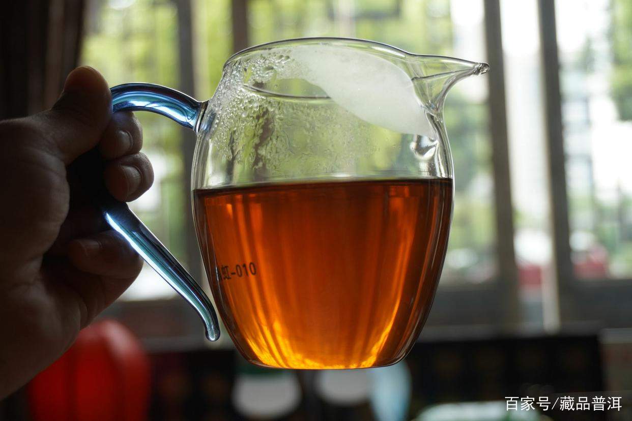 黎明乔木茶王好喝吗？邓国定制的金字招牌，详解3款早期乔木茶王