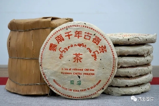 2003年何仕华景迈千年古树茶，业界公认的景迈茶标杆，何仕华配制