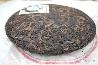 06年勐库母树茶春母，早年冰岛料压制，到底好不好？开汤审评来了