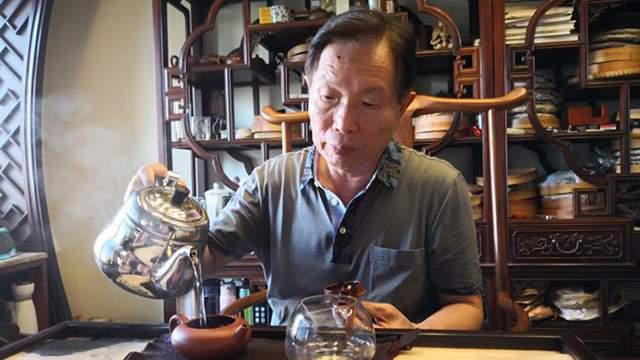 普洱茶苦涩酸味成因解析与品鉴技巧