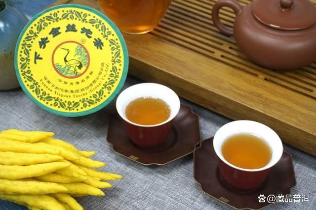 下关与八角亭普洱茶对比：哪个品牌更值得选择？