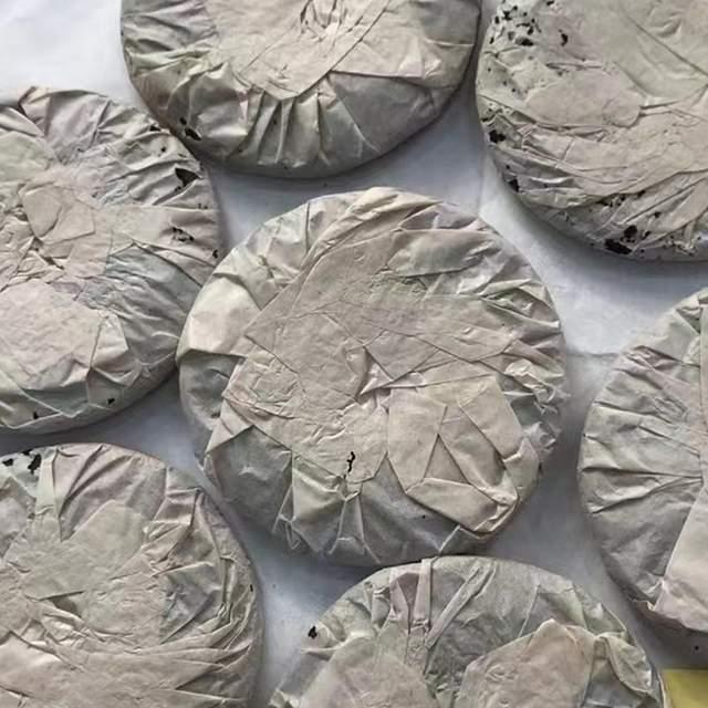 紫大益7572熟饼品质与价格分析，传承老茶独特风味