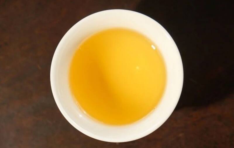 八角亭乔木金韵   一盏金茗，品韵东方