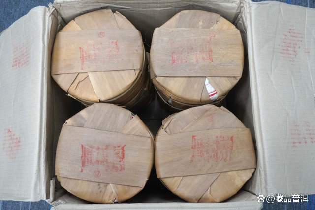 普洱茶存储容器选择指南：告别塑料袋存茶误区