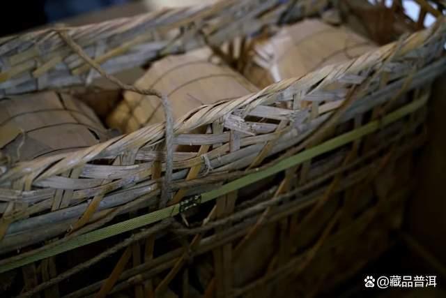 回南天普洱茶存放指南：防潮霉变的实用技巧