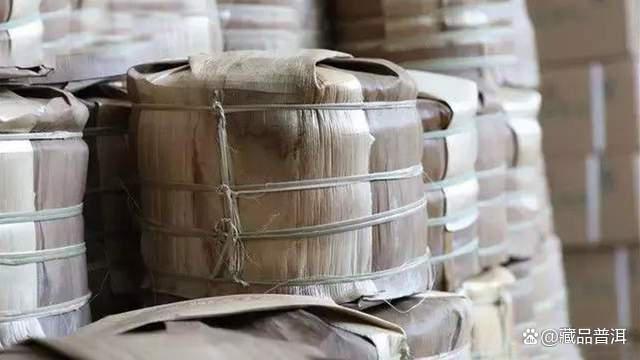 回南天普洱茶存放指南：防潮霉变的实用技巧