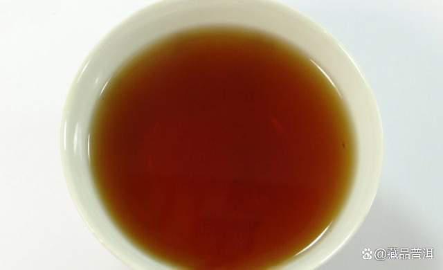 70年代绿字黄印普洱茶品鉴体验 陈年老茶的樟香韵味