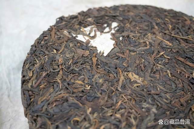 2003年昌泰号棕昌泰七子饼深度解析,景谷野放大树茶的经典之作 2003年昌泰号棕昌泰七子饼深度解析,景谷野放大树茶的经典之作