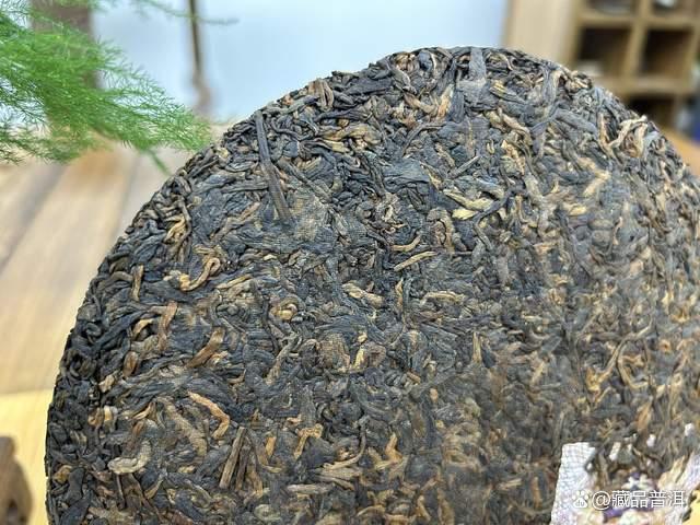 大益金针白莲熟茶评测_高端普洱茶品质分析