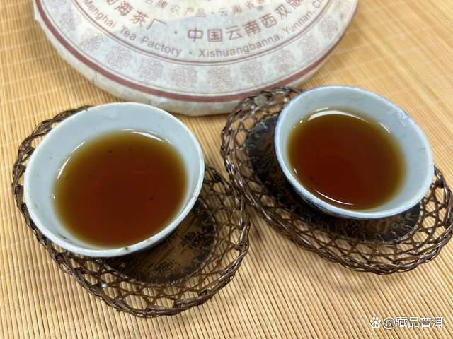 大益金针白莲与7572熟茶对比分析，两款经典茶品特点解析