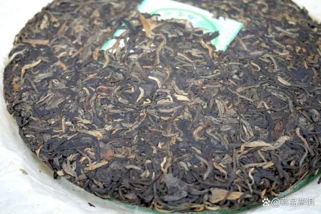 2008年黎明青饼0820深度测评 勐海传统普洱茶经典之作