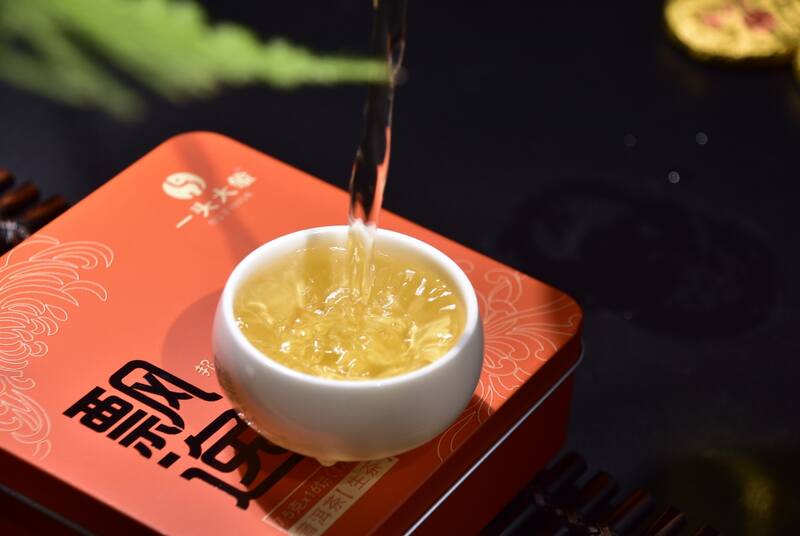 2025年一头大象飘逸小饼