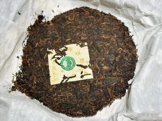 2000年班章大白菜熟茶三款对比解析