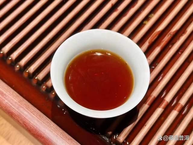 2000年班章大白菜熟茶三款对比解析