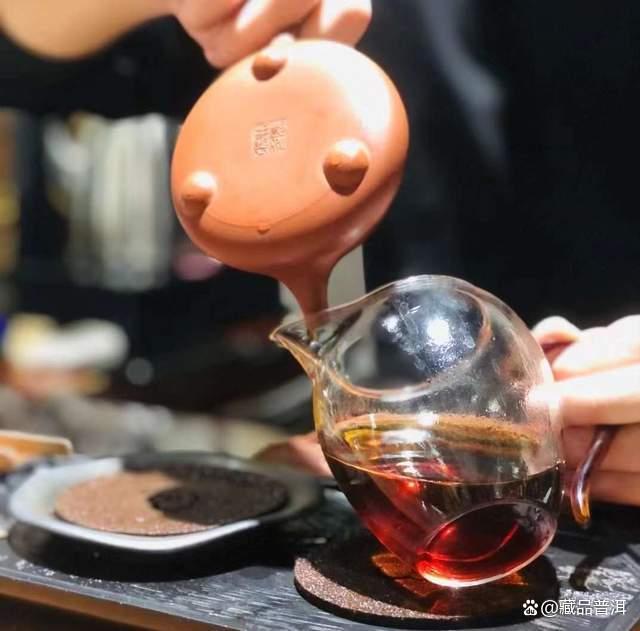 99易昌号宋体精品详解：易武纯料标杆茶品鉴赏