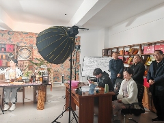 市政协副主席杨力率队调研名山区、雨城区茶产业发展情况