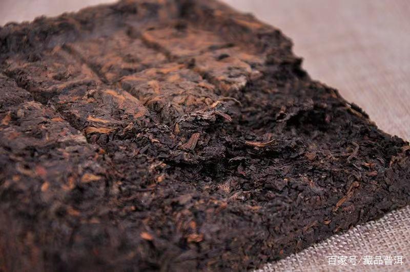 92方砖与96方砖区别对比，教你轻松分辨两款经典普洱茶