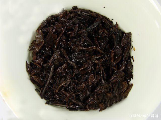 8592紫天熟饼来历解析：香港南天贸易定制经典熟茶