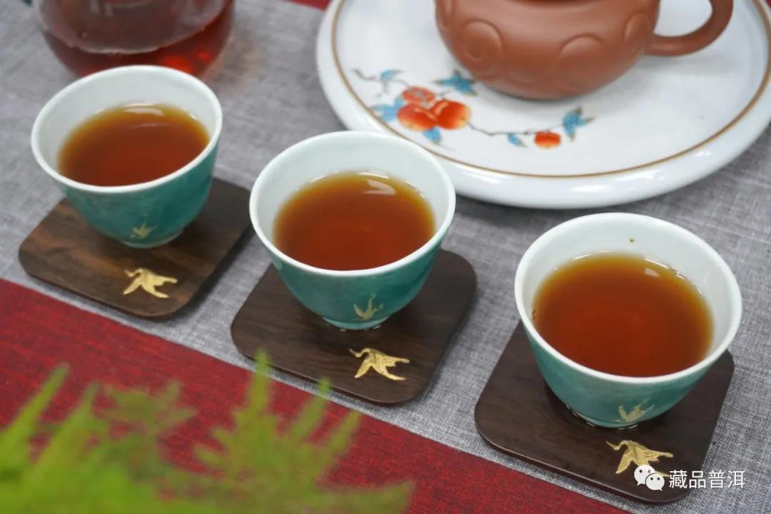 2005年易昌号珍品小饼与2003年大益甲级沱茶深度对比品鉴