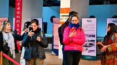 外国友人探访安徽祁门茶乡