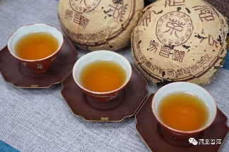 2003年易昌号普洱茶深度解析：四款经典茶品品鉴指南