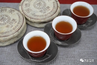 2003年易昌号普洱茶深度解析：四款经典茶品品鉴指南