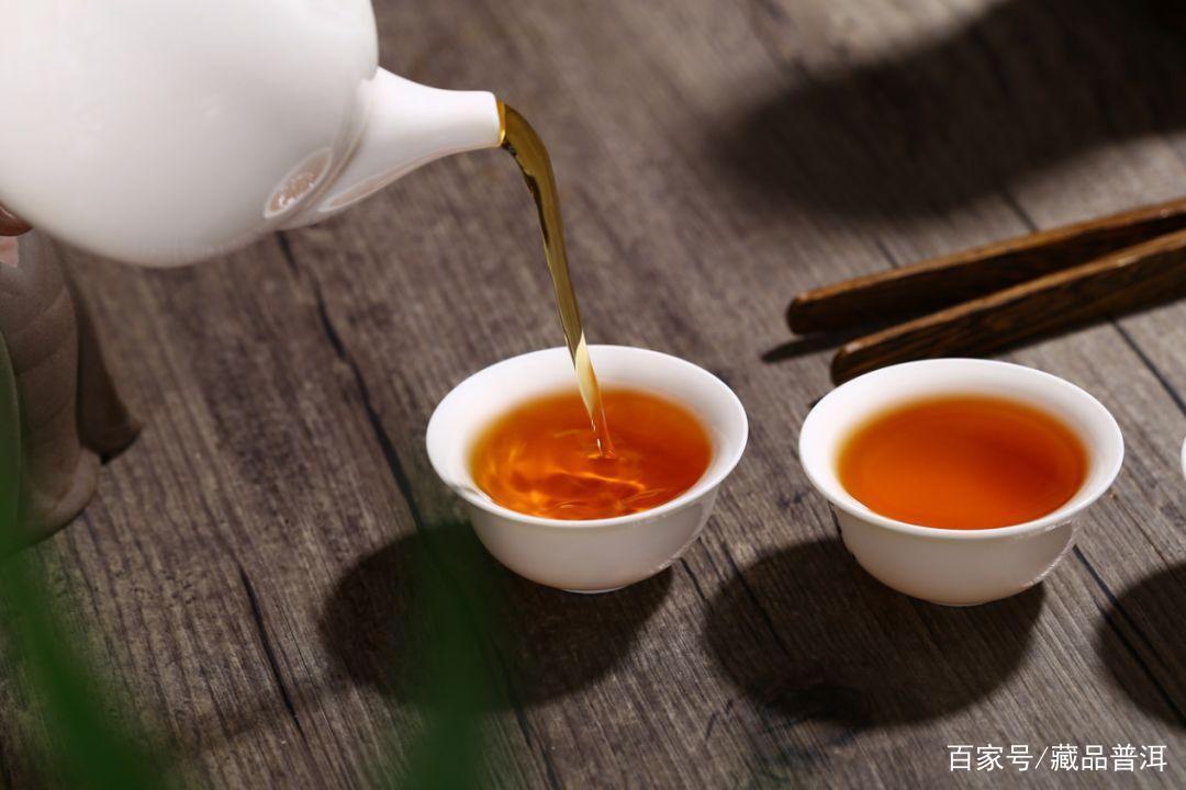 从绿茶到普洱茶：一位茶叶世家的三十年品茶历程