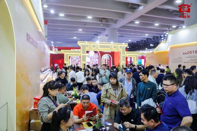 大益茶荣登《2025胡润中国茶叶领域典范企业榜》榜首