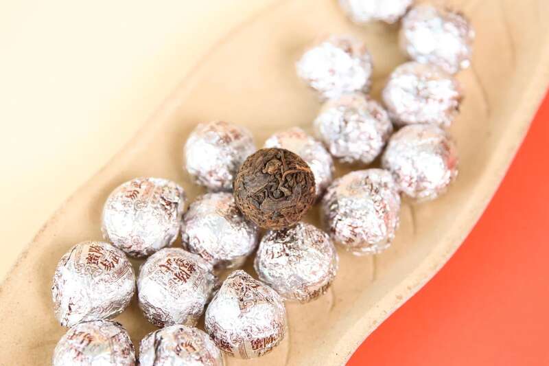 下关蜜陈易武·熟茶 匠心手作 一珠藏山韵