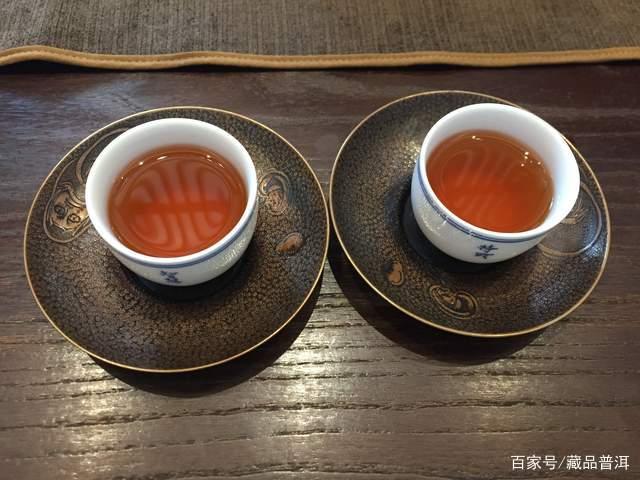 2001年下关铁饼普洱茶特点解析及收藏价值分析