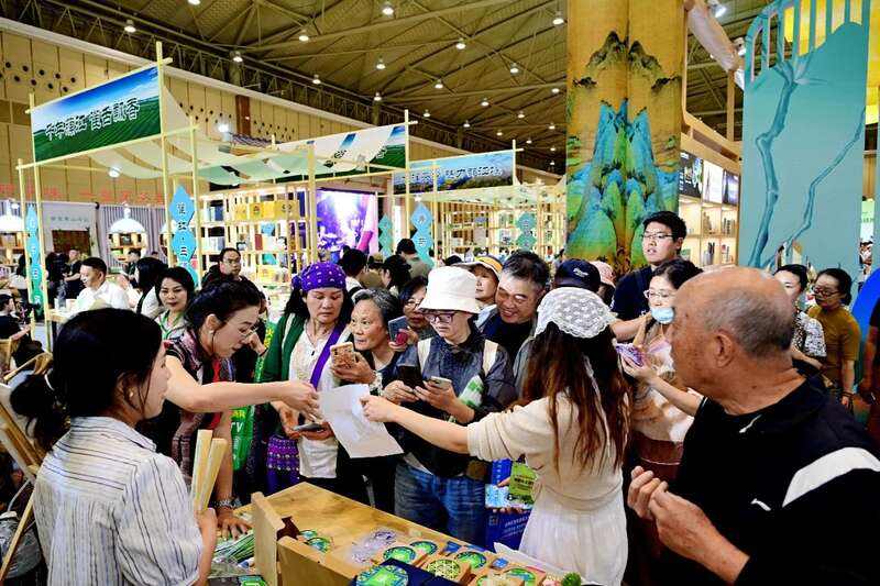 茶界整活天花板！这届茶博会把