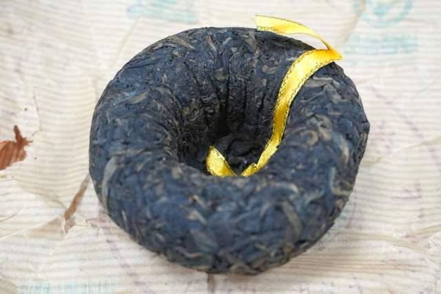 2004年下关红眼金丝沱深度解析，首批经典版收藏价值与品鉴体验