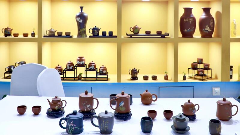 品荣县茉莉花茶饮料！荣县茶陶惊艳亮相四川茶博会！