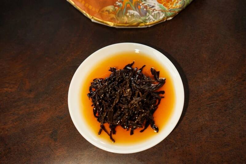 八角亭福瑞乾坤普洱熟茶 天赐福瑞礼，茶中乾坤藏 ; 品岁月陈香，启鸿运人生！