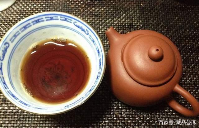 8592紫天熟饼传奇诞生史 香港南天贸易定制经典熟茶