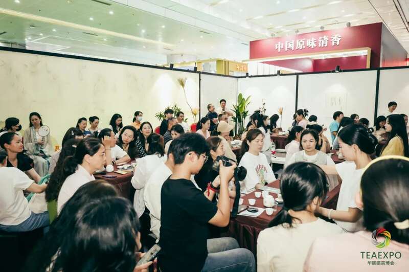 热度爆棚！华巨臣第15届武汉茶博会首日现场直击！