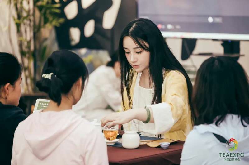 热度爆棚！华巨臣第15届武汉茶博会首日现场直击！