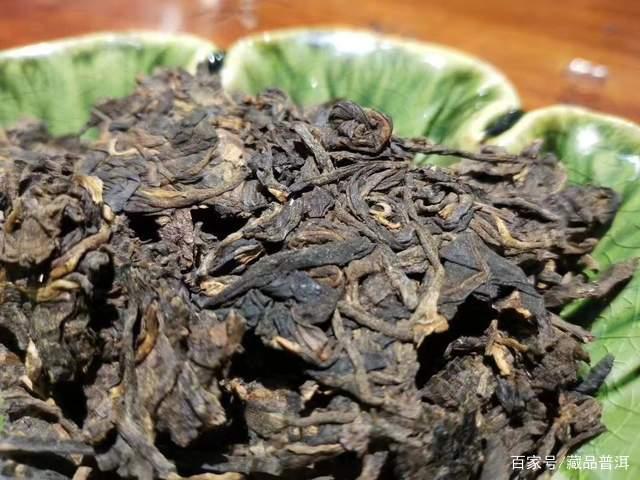 冲泡普洱茶，讲究“看茶泡茶”！详解冲泡99易昌号的小技巧