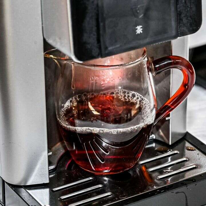 “科技引领未来美好生活”引跑健康志愿者招募项目暨中茶科技茶系列产品推介会在青岛成功举办