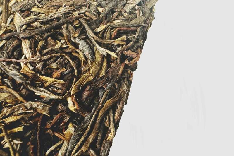 巳季平安，品味生活细微之处的美好香甜  中茶巳季平安 普洱茶(生茶)紧压茶