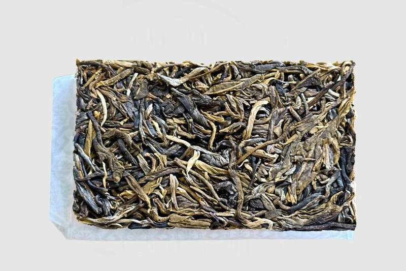 巳季平安，品味生活细微之处的美好香甜  中茶巳季平安 普洱茶(生茶)紧压茶