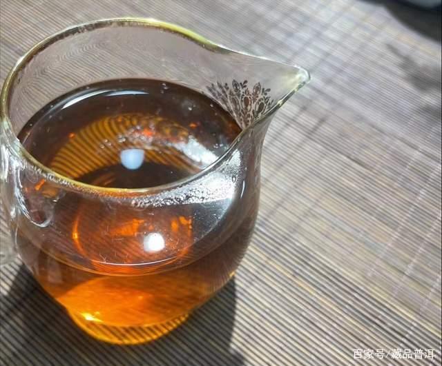 2004年班章野生茶深度解析，勐海茶厂厂长监制的经典中期茶品鉴