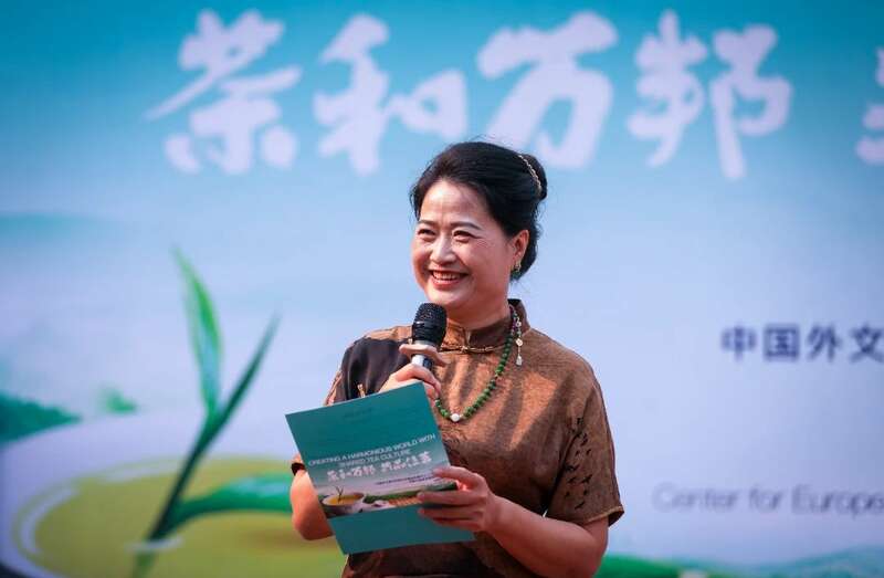 18国使节走进大益  共植友谊茶园，解码“茶香外交”的中国式浪漫