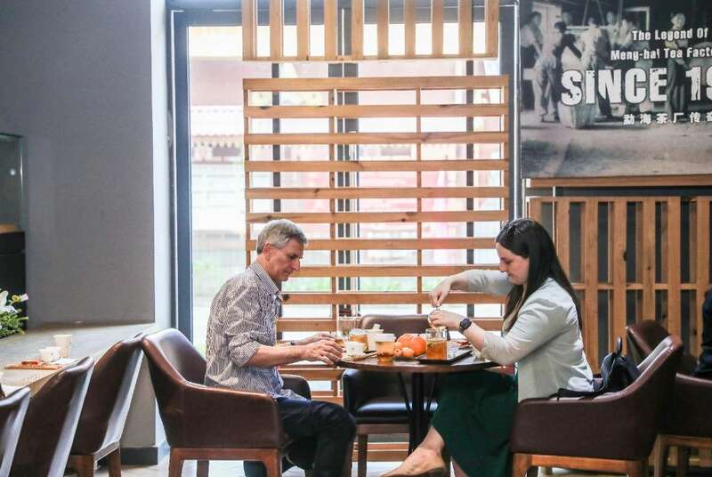 18国使节走进大益  共植友谊茶园，解码“茶香外交”的中国式浪漫