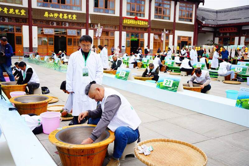 守千年茶脉·创数字未来：首届“屏山炒青杯”四川炒青斗茶大赛精彩开赛