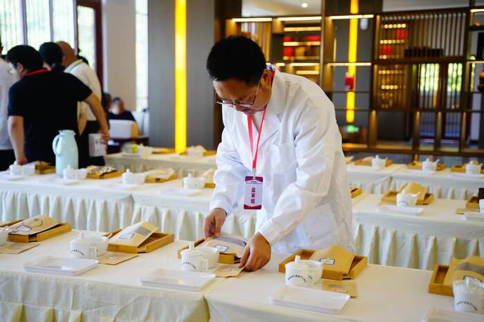 2025“蒙顶山杯”第十届黄茶斗茶大赛暨首届四川黑茶斗茶赛隆重举办