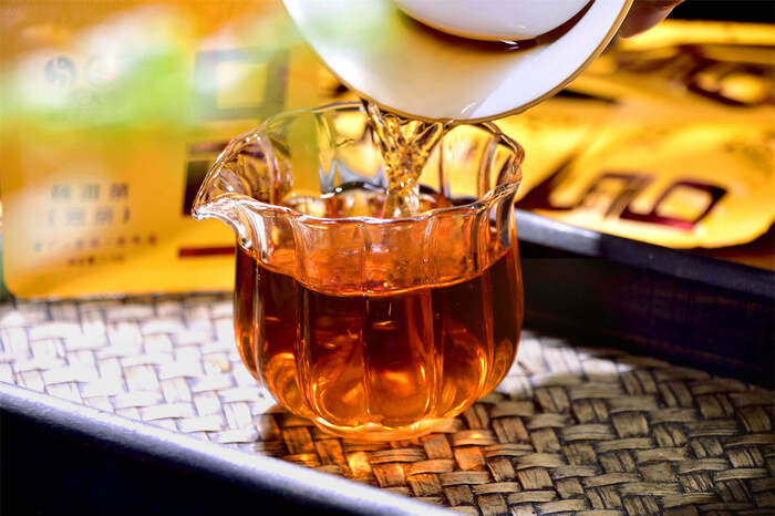 捧一杯热茶，静候冬日漫长