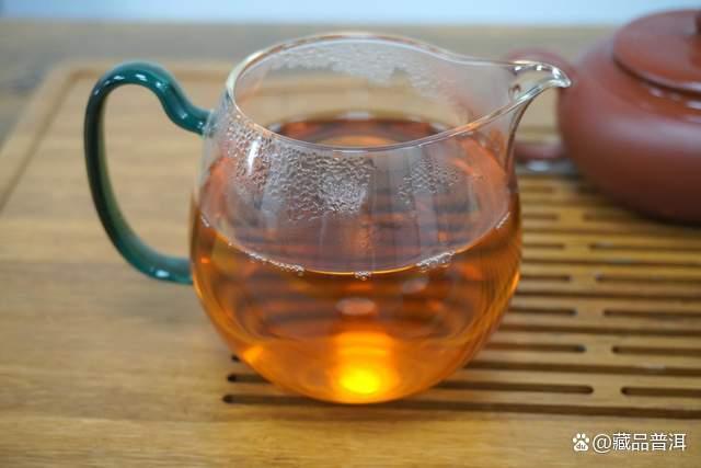 普洱茶价格差异巨大原因解析 山头树种品牌影响价格定位