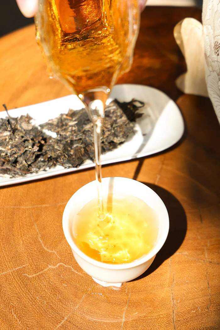 下关沱茶胜利铁饼上市！