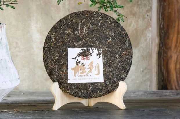 下关沱茶烟香系谱的铁将军——胜利铁饼